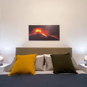 https://miracle-apartment.catania-hotels.net